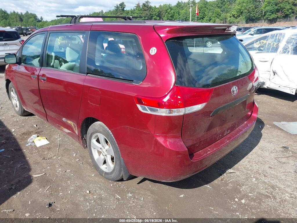 5TDKA3DC8CS015150 2012 TOYOTA SIENNA photo no. 3