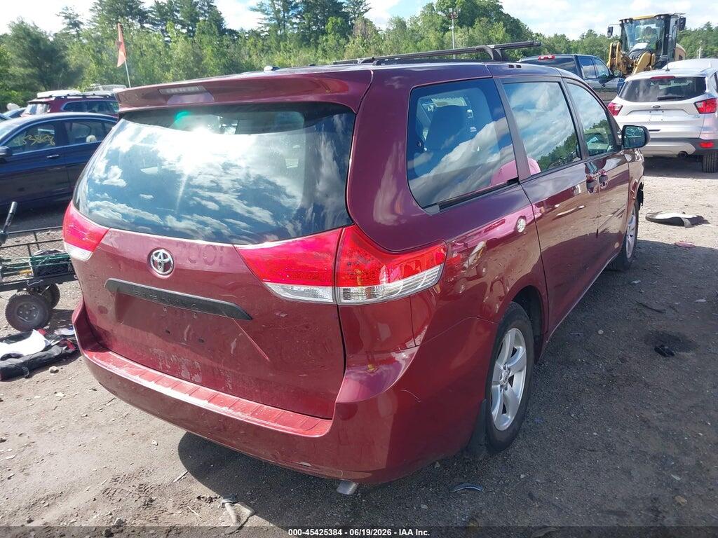 5TDKA3DC8CS015150 2012 TOYOTA SIENNA photo no. 4