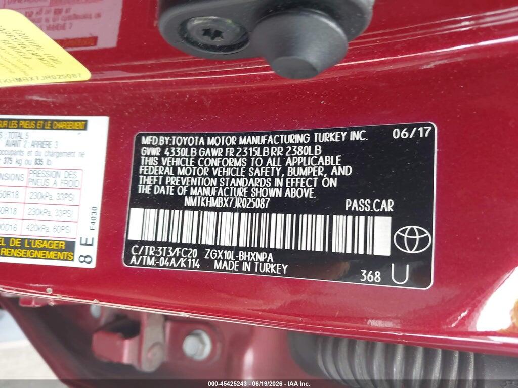 NMTKHMBX7JR025087 2018 TOYOTA C-HR photo no. 9