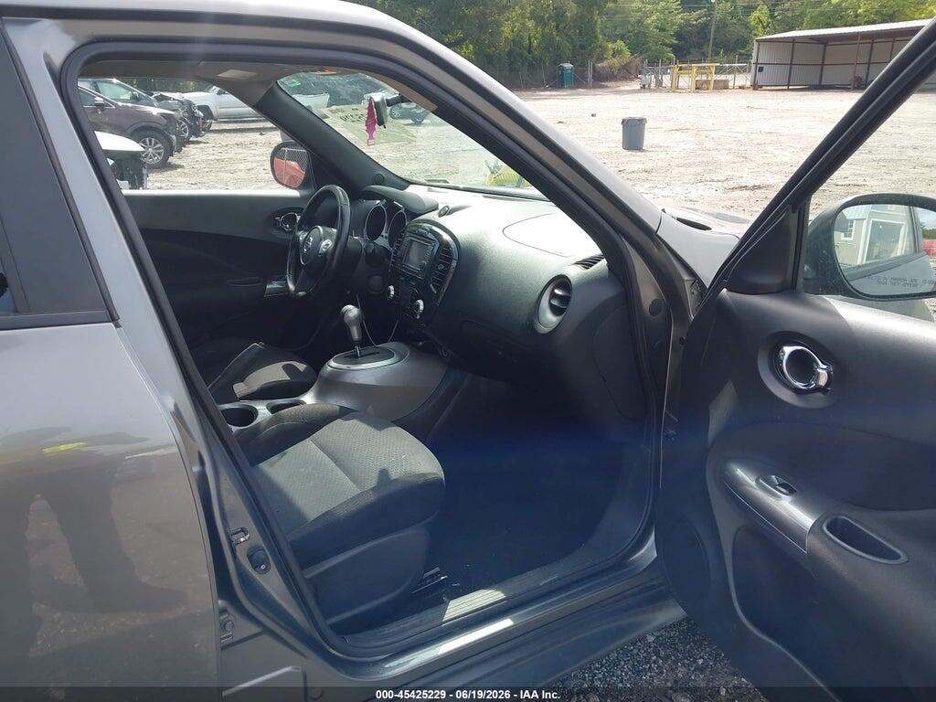 JN8AF5MV5BT021406 2011 NISSAN JUKE photo no. 5