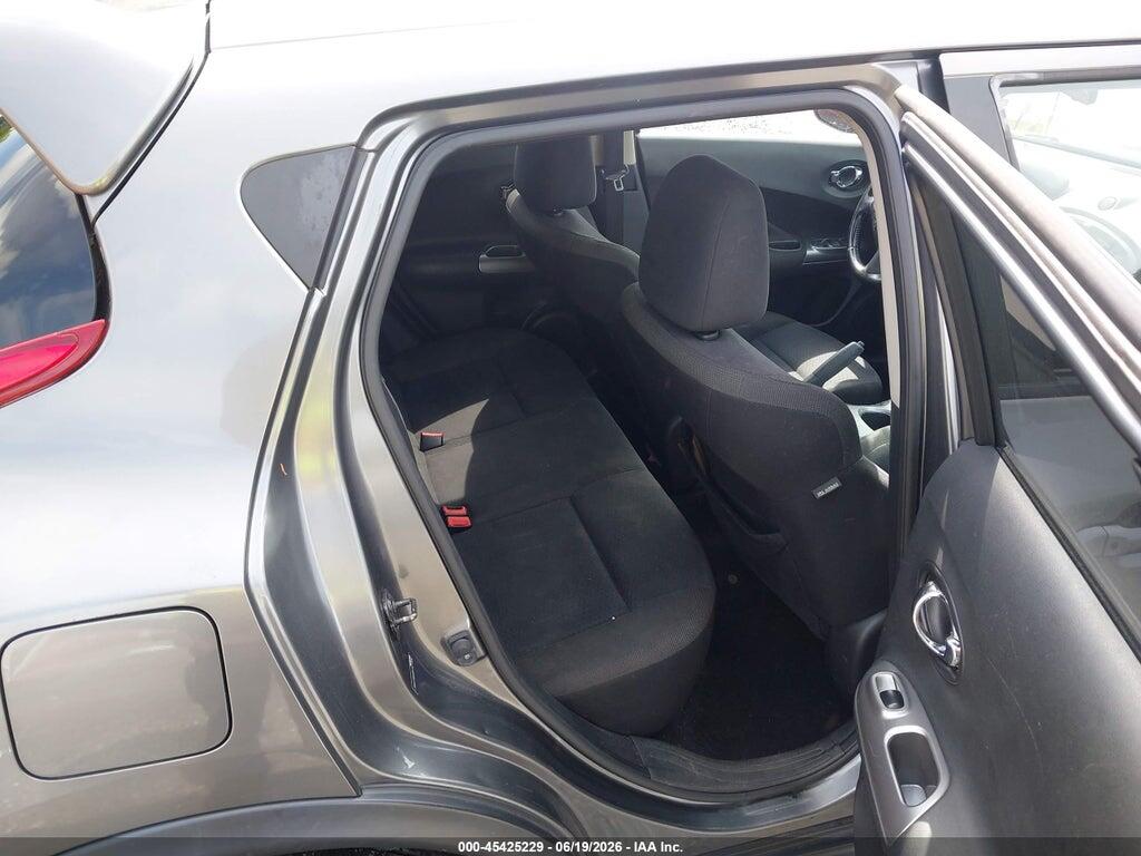 JN8AF5MV5BT021406 2011 NISSAN JUKE photo no. 8