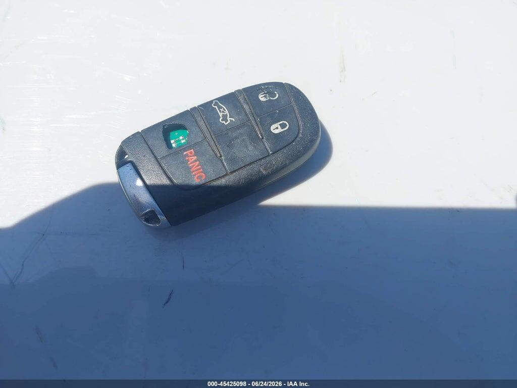 1C3CCCAB1FN532167 2015 CHRYSLER 200 photo no. 11