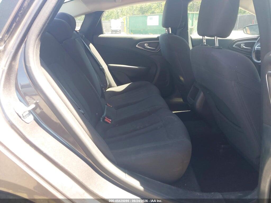 1C3CCCAB1FN532167 2015 CHRYSLER 200 photo no. 8