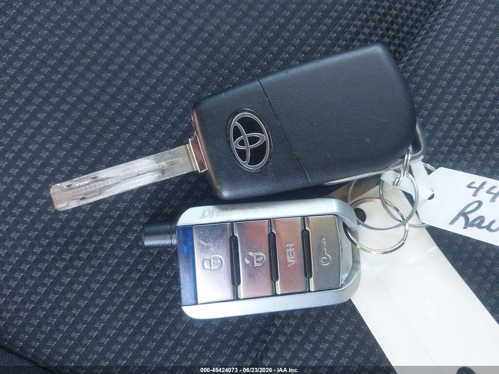JTMF1RFV6KD003740 2019 TOYOTA RAV4 photo no. 11