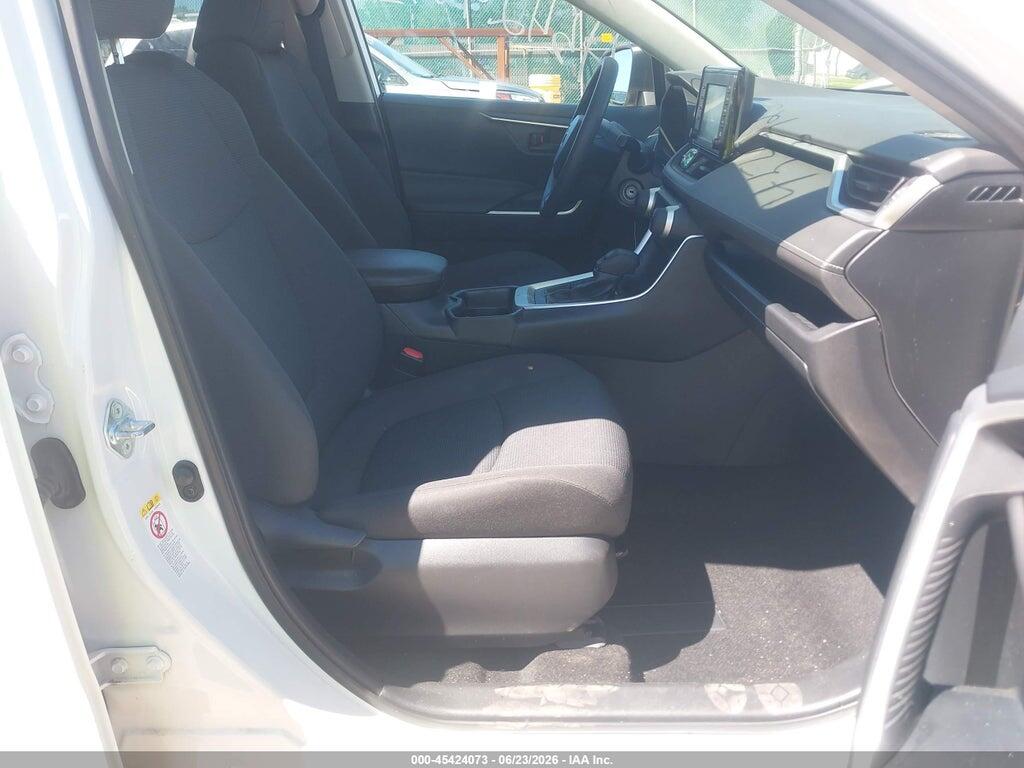 JTMF1RFV6KD003740 2019 TOYOTA RAV4 photo no. 5