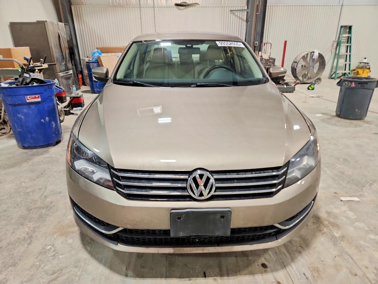 2015 VOLKSWAGEN PASSAT — Фото 5 из 12