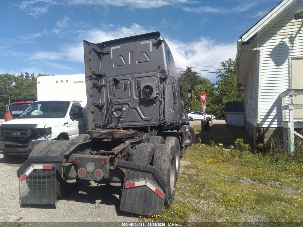 3AKJHHDR4MSMH4079 2021 FREIGHTLINER NEW CASCADIA 126 photo no. 3
