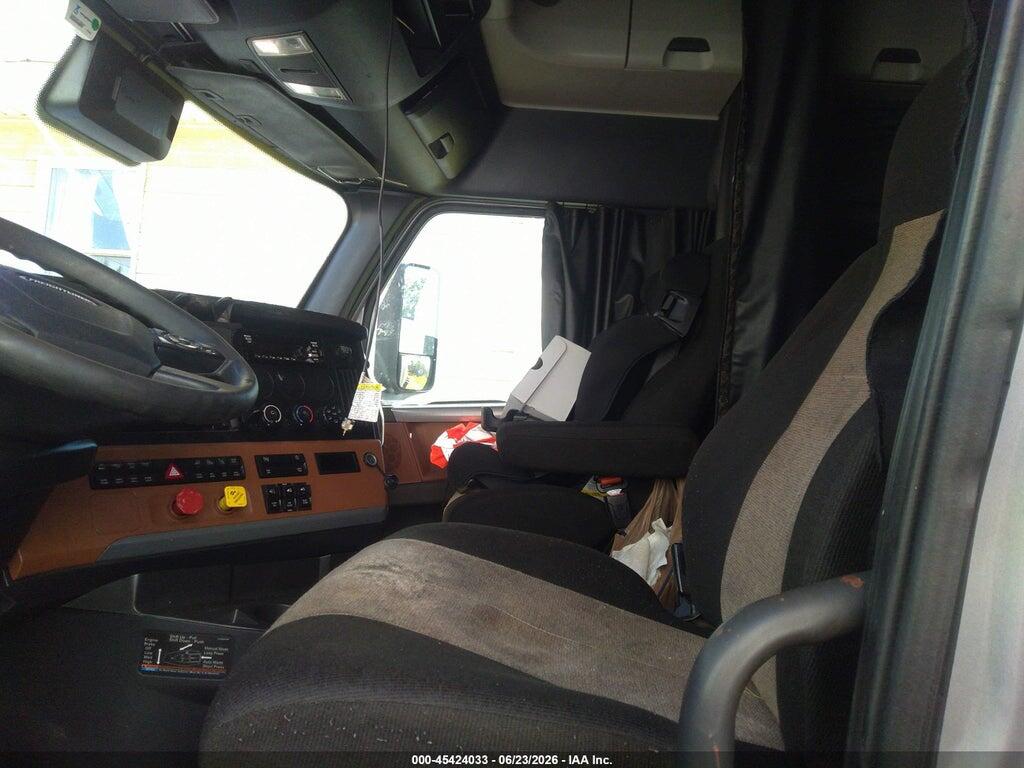 3AKJHHDR4MSMH4079 2021 FREIGHTLINER NEW CASCADIA 126 photo no. 5
