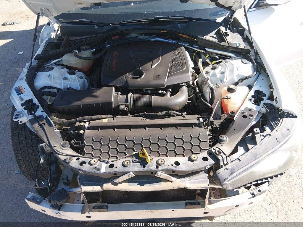 ZARFAEBN6H7553869 2017 ALFA ROMEO GIULIA photo no. 10