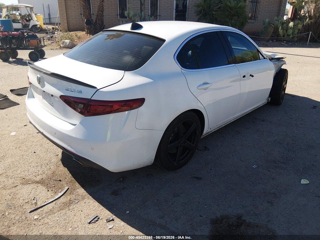ZARFAEBN6H7553869 2017 ALFA ROMEO GIULIA photo no. 4