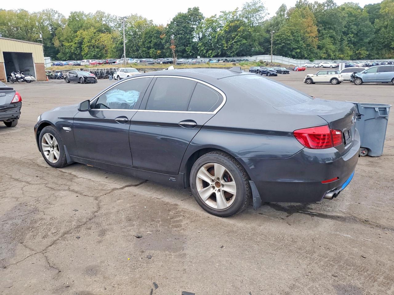 2013 BMW 528 XI — Фото 2 из 12