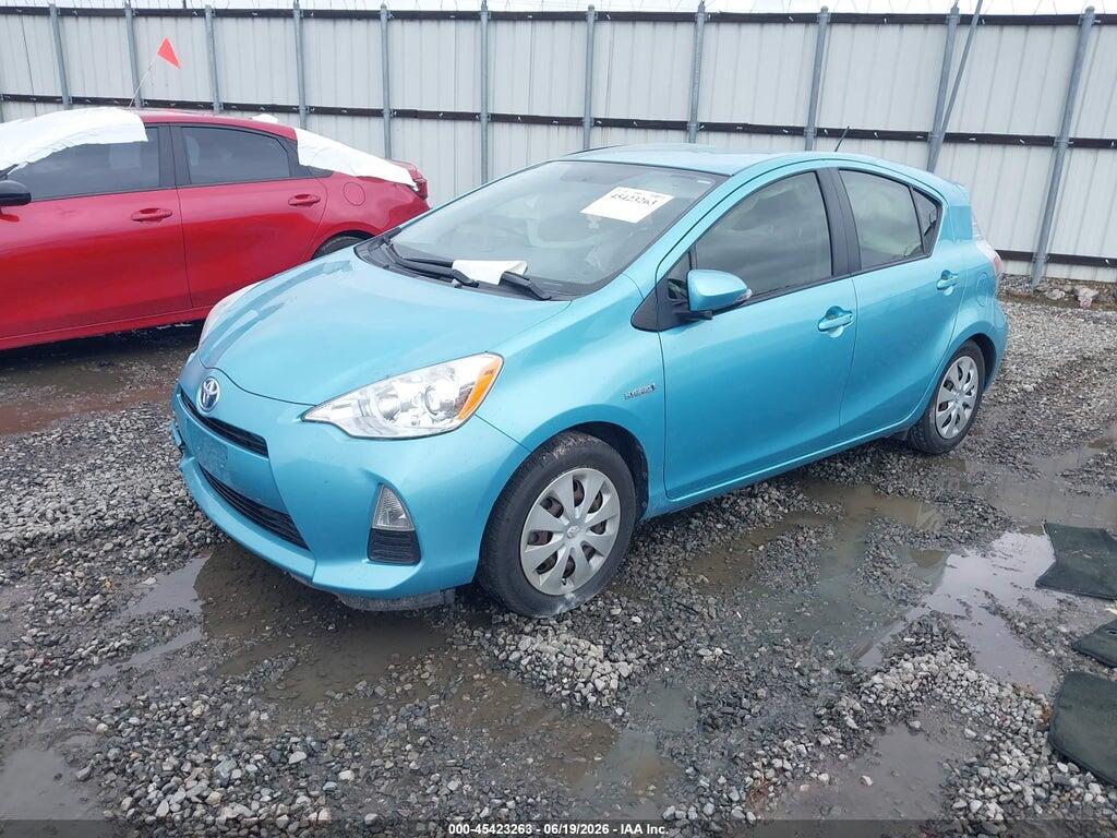 JTDKDTB35D1044629 2013 TOYOTA PRIUS C photo no. 2