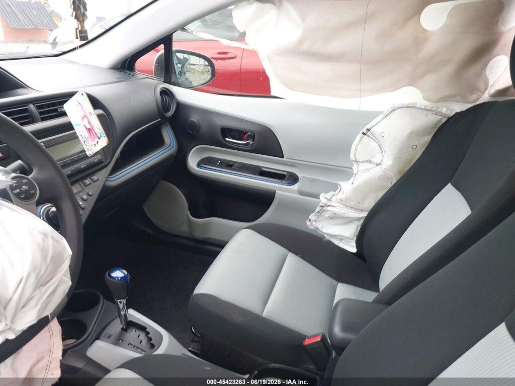 JTDKDTB35D1044629 2013 TOYOTA PRIUS C photo no. 5