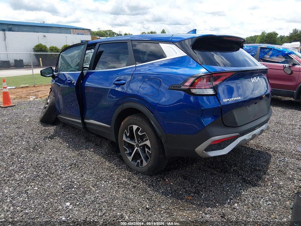 5XYK33AF6PG097827 2023 KIA SPORTAGE photo no. 3