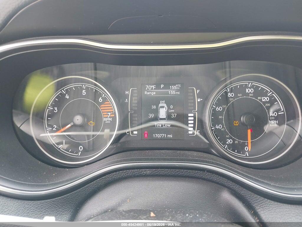 1C4PJMLB2KD320240 2019 JEEP CHEROKEE photo no. 7