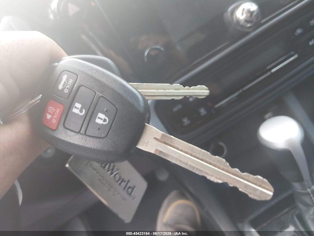2T1BURHE2JC994577 2018 TOYOTA COROLLA photo no. 11