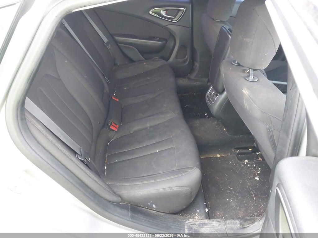 1C3CCCAB2FN654066 2015 CHRYSLER 200 photo no. 8