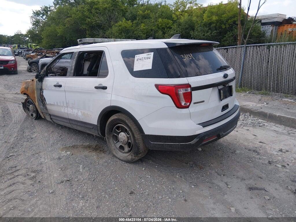 1FM5K8AR4JGA44129 2018 FORD POLICE INTERCEPTOR UTILITY photo no. 3