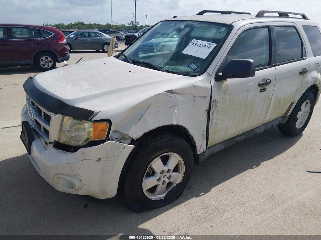 1FMCU0DG6AKD39646 2010 FORD ESCAPE photo no. 6