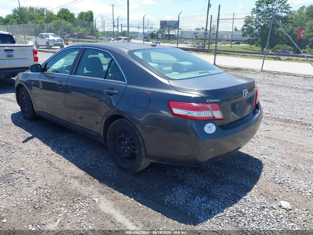 4T1BF3EK0BU637156 2011 TOYOTA CAMRY photo no. 3