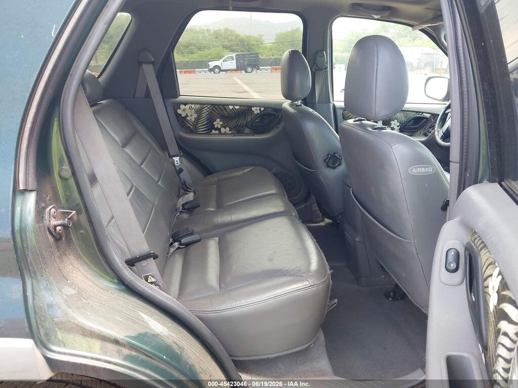 1FMCU04132KB14534 2002 FORD ESCAPE photo no. 8
