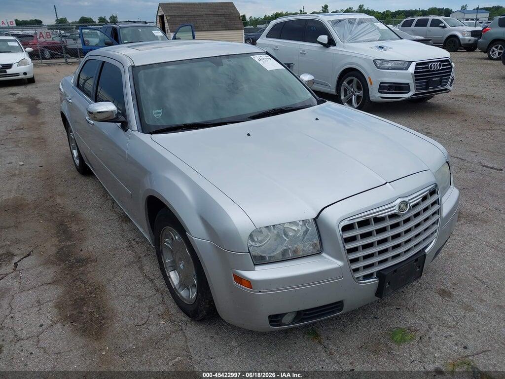 2C3AA53G35H644610 2005 CHRYSLER 300 photo no. 1