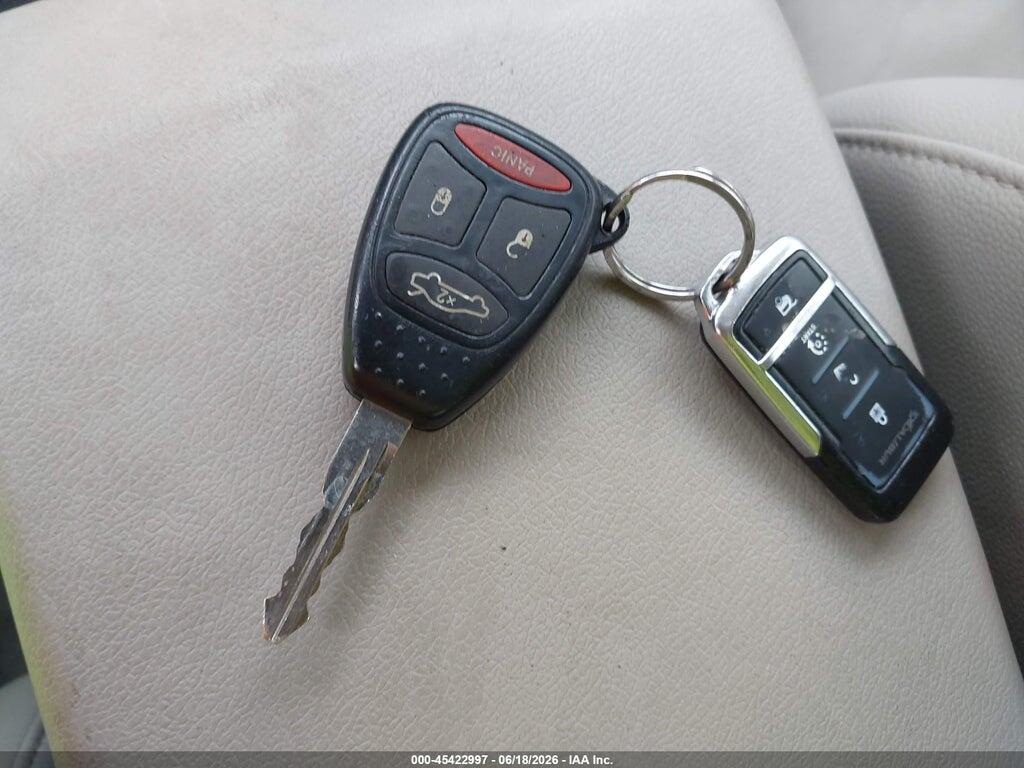2C3AA53G35H644610 2005 CHRYSLER 300 photo no. 11