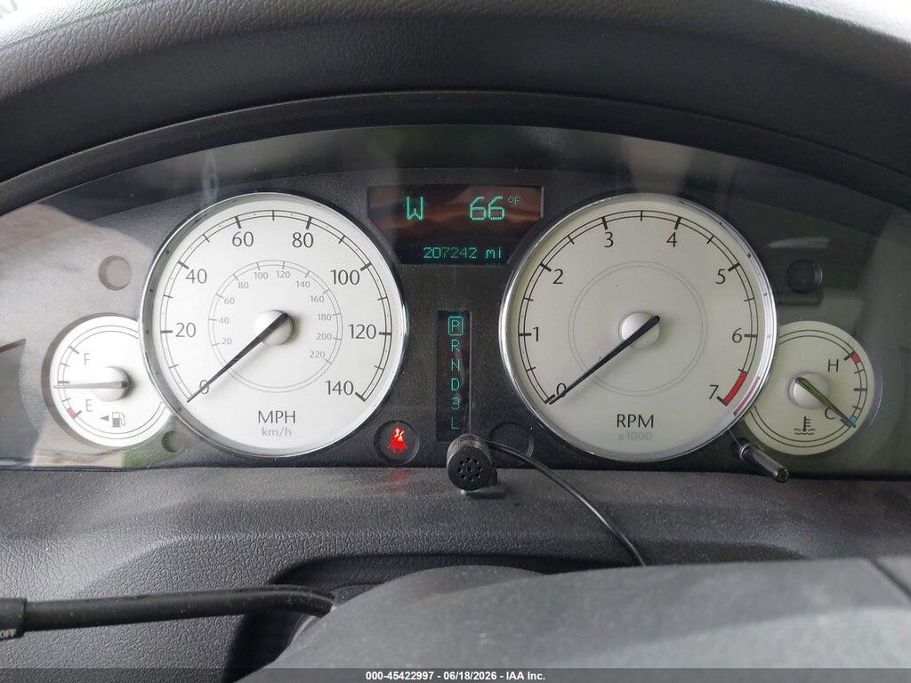 2C3AA53G35H644610 2005 CHRYSLER 300 photo no. 7