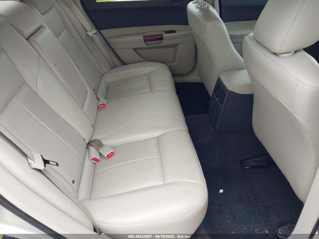 2C3AA53G35H644610 2005 CHRYSLER 300 photo no. 8