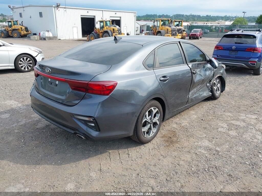 3KPF24AD3ME352385 2021 KIA FORTE photo no. 4