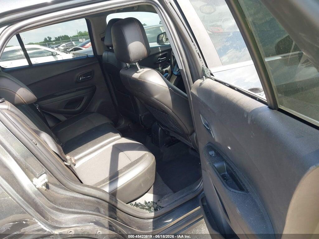 3GNCJLSB7KL277199 2019 CHEVROLET TRAX photo no. 8