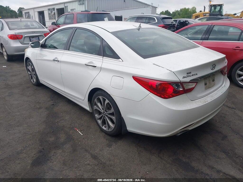 5NPEC4AB9DH642407 2013 HYUNDAI SONATA photo no. 3