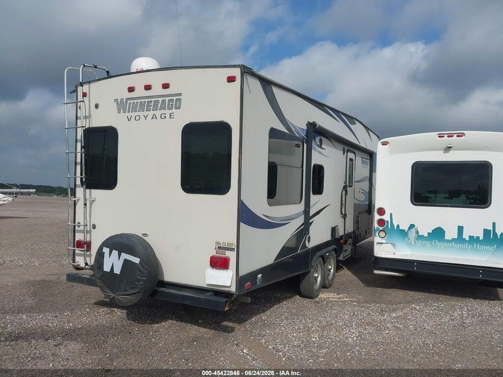 54CB12Y28F1V11272 2015 WINNEBAGO VOYAGE photo no. 4