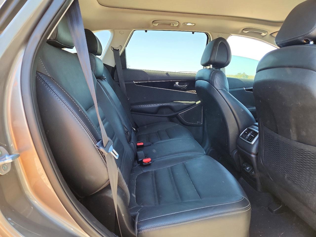 2016 KIA SORENTO SX V6 — Фото 11 из 13