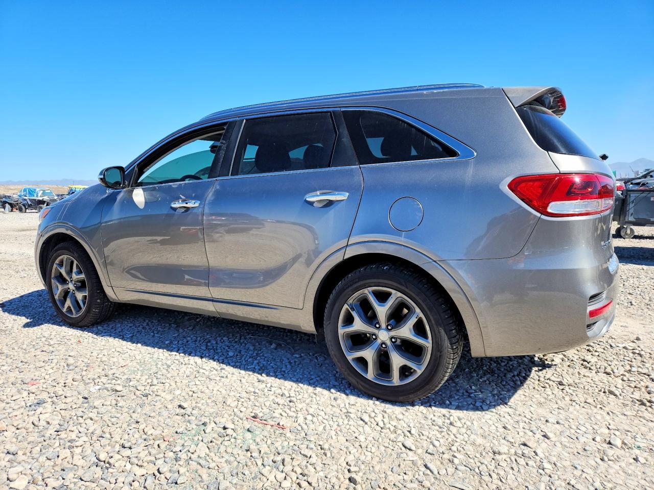 2016 KIA SORENTO SX V6 — Фото 2 из 13