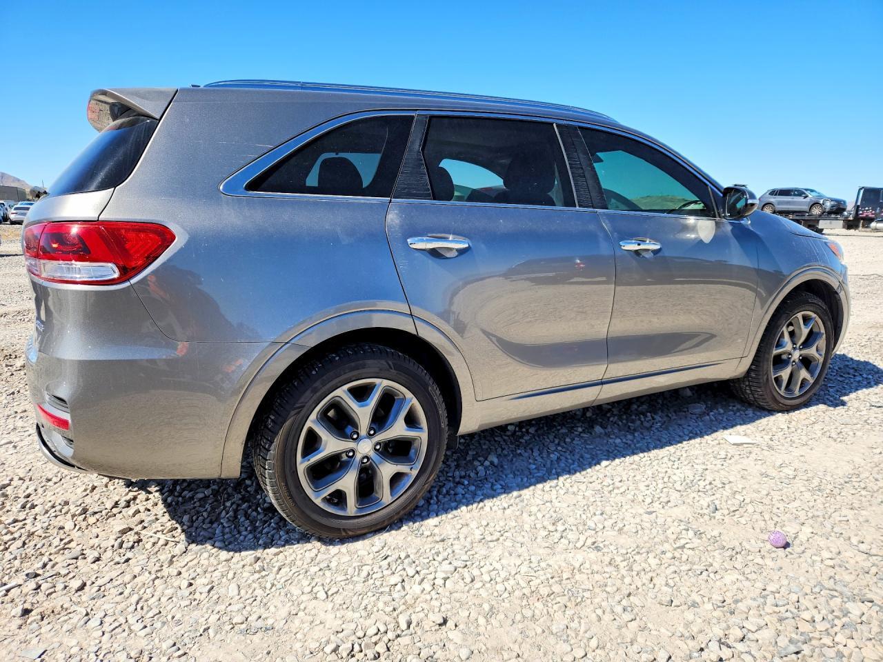 2016 KIA SORENTO SX V6 — Фото 3 из 13
