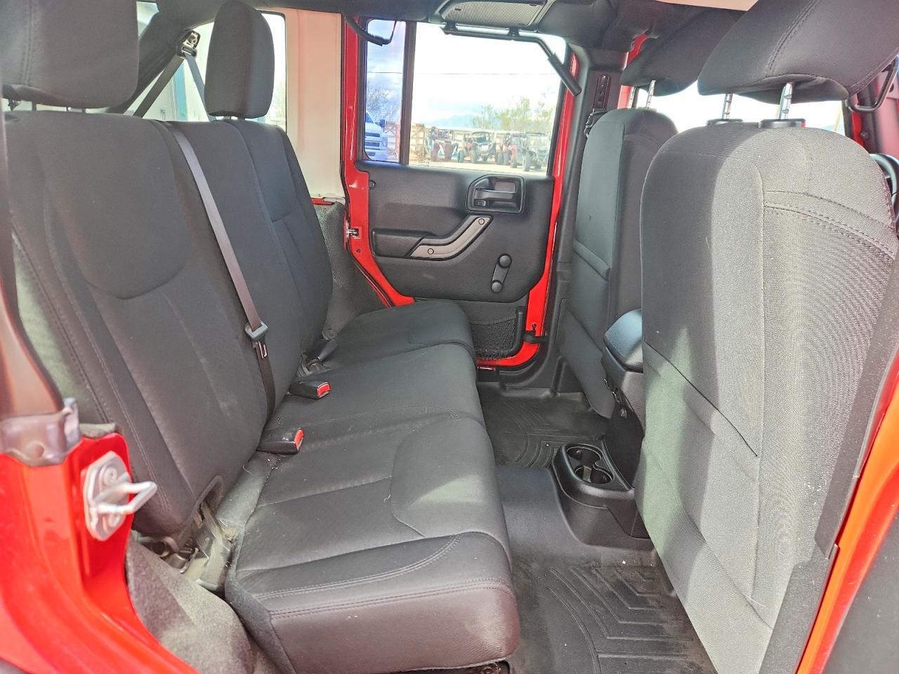 2017 JEEP WRANGLER UNLIMITED SPORT — Фото 10 из 13