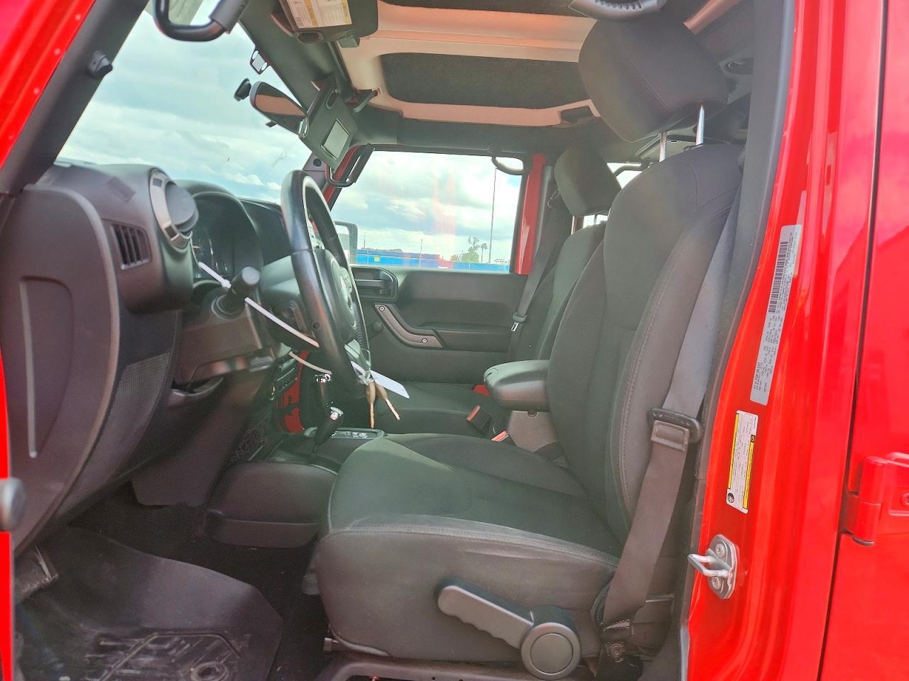 2017 JEEP WRANGLER UNLIMITED SPORT — Фото 7 из 13