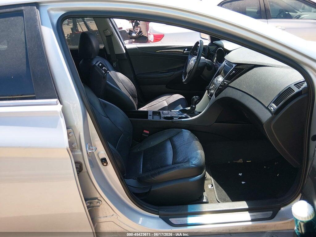 5NPEC4ACXBH139071 2011 HYUNDAI SONATA photo no. 5