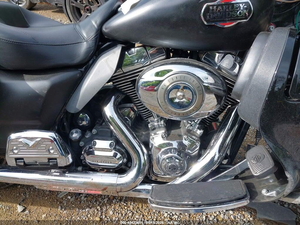 1HD1FC4119Y612518 2009 HARLEY-DAVIDSON FLHTCU photo no. 8