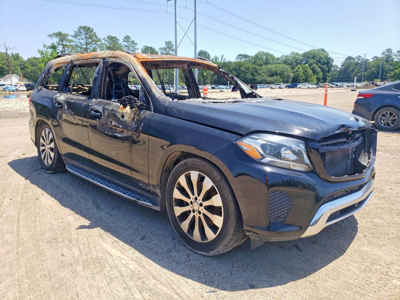 2017 MERCEDES-BENZ GLS 450 4MATIC — Фото 4 из 12