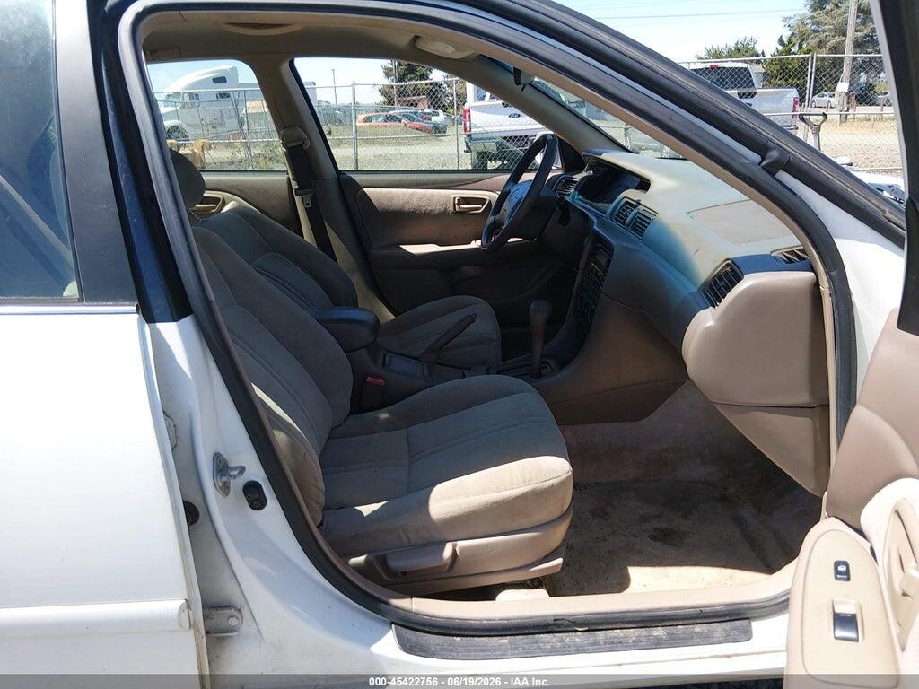 4T1BG22K11U786489 2001 TOYOTA CAMRY photo no. 5