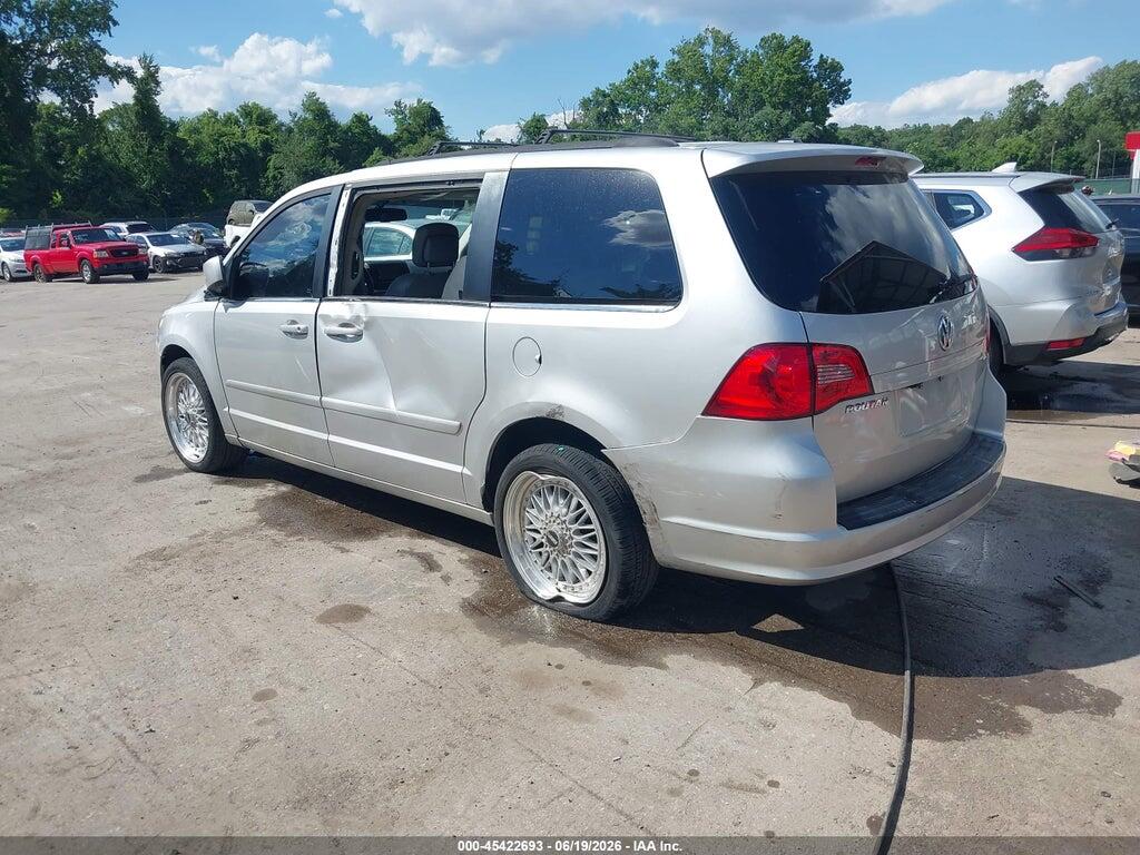 2C4RVABG6CR276461 2012 VOLKSWAGEN ROUTAN photo no. 3