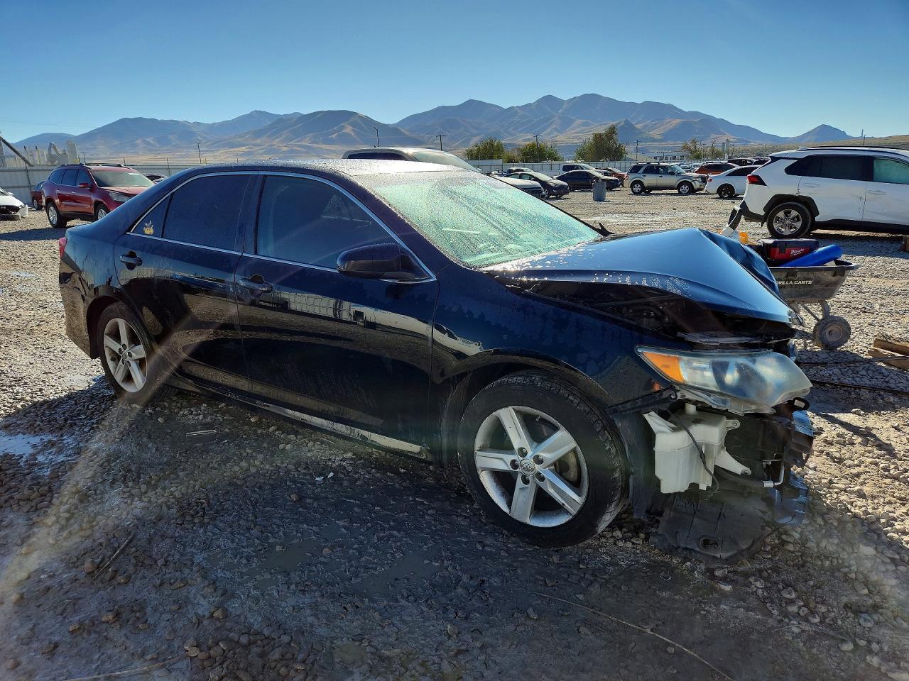 2013 TOYOTA CAMRY SE — Фото 4 из 13