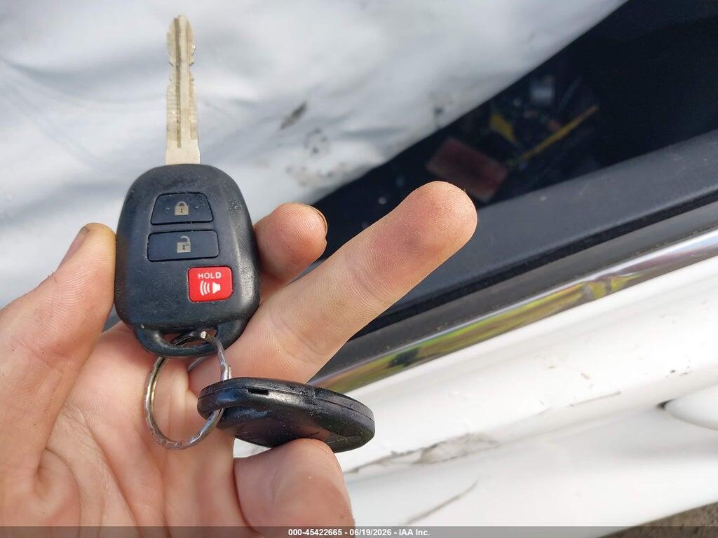 2T3RFREV4GW506743 2016 TOYOTA RAV4 photo no. 11