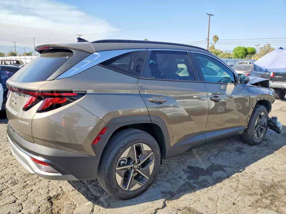 2026 HYUNDAI TUCSON SEL — Фото 3 из 13