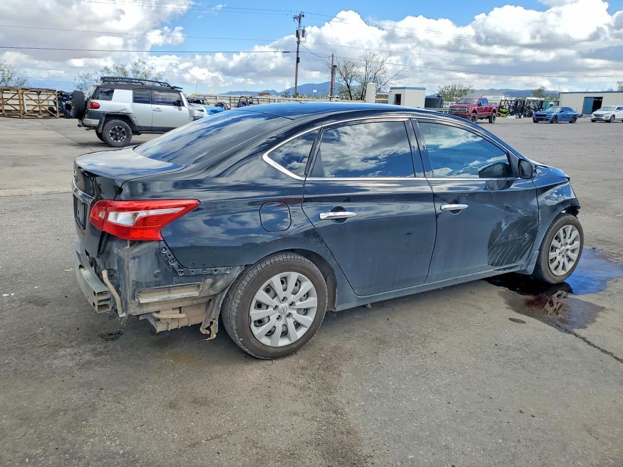 2018 NISSAN SENTRA S — Фото 3 из 12