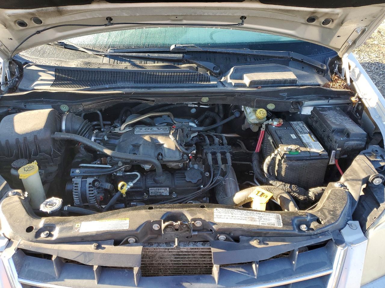 2010 CHRYSLER TOWN & COUNTRY TOURING — Фото 12 из 13