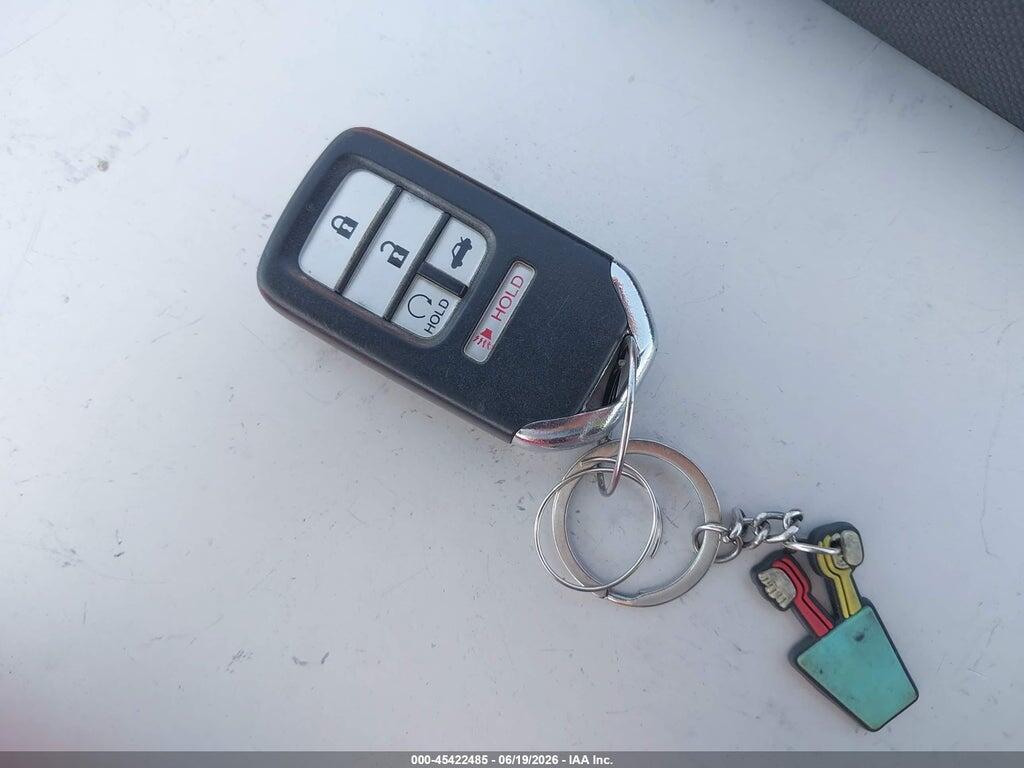 JHMCR6F52HC000650 2017 HONDA ACCORD HYBRID photo no. 11