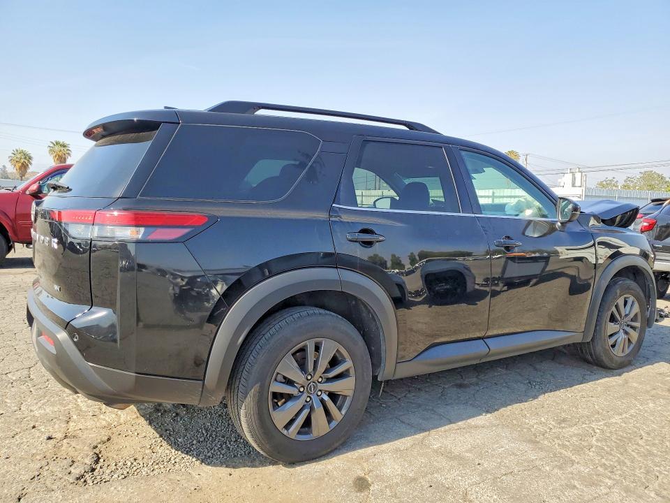 2024 NISSAN PATHFINDER SV — Фото 3 из 13